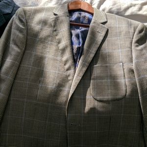 Single breasted wool blazer, houndstooth with blue check, 39R
